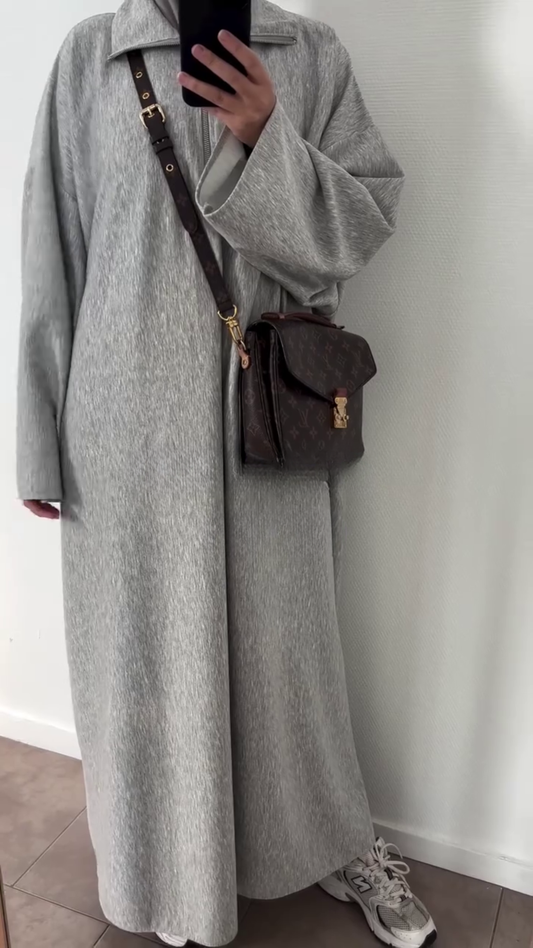 Abaya Layan