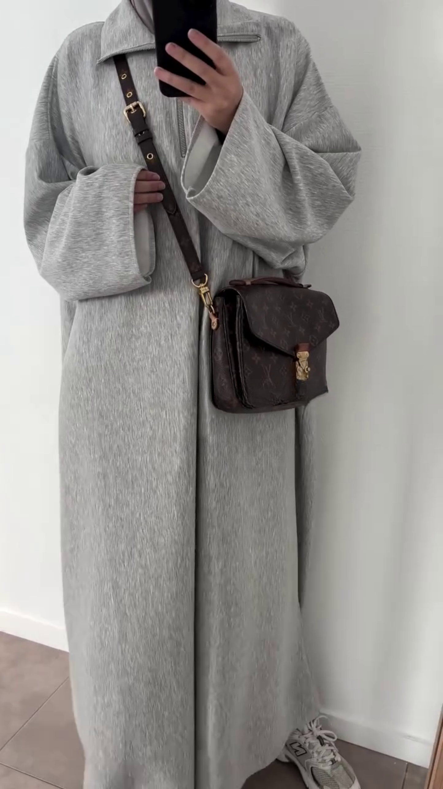 Abaya Layan
